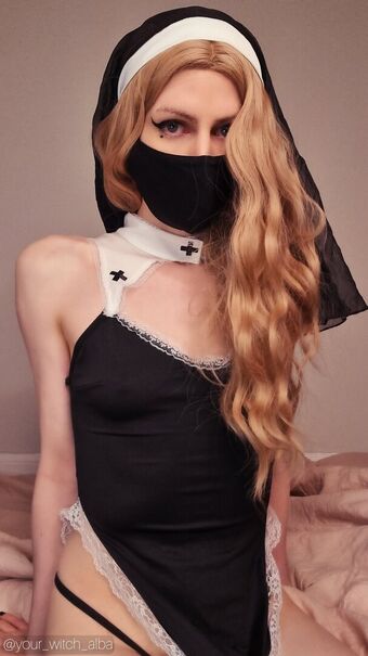 your_witch_alba