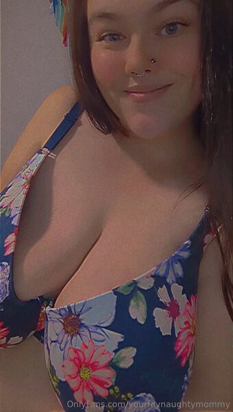 yourfavnaughtymommy