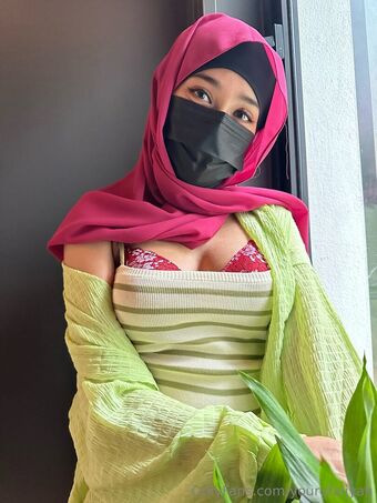 yourgfaliyah