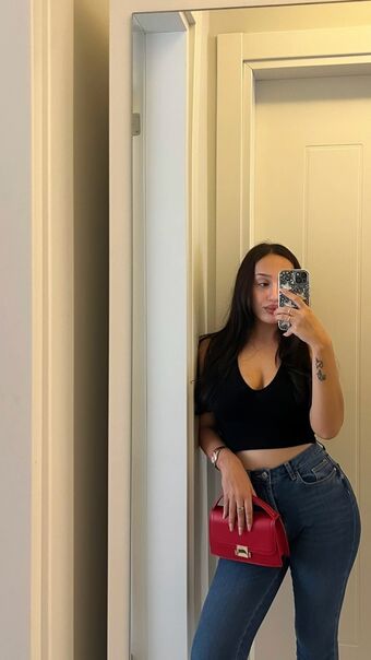 yrnabll Nude Leaks OnlyFans Photo 7