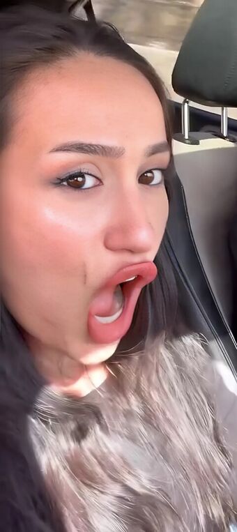 yrnabll Nude Leaks OnlyFans Photo 8