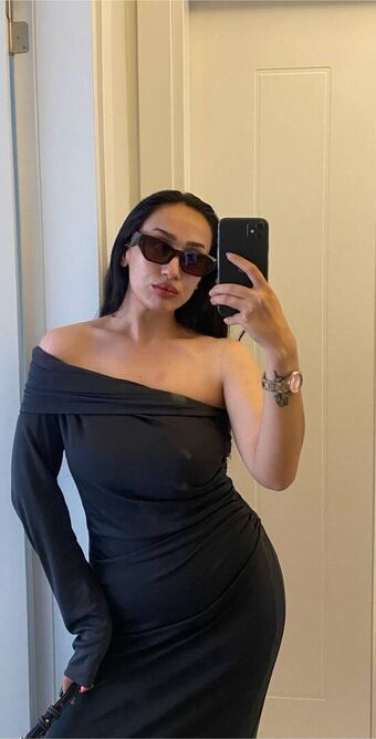 yrnabll Nude Leaks OnlyFans Photo 14