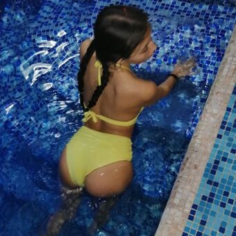 Yulia Sweet Girl Nude Leaks OnlyFans Photo 2