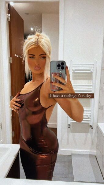 Zara Louisa Nude Leaks OnlyFans Photo 22