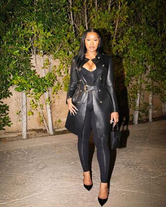 Zelie Timothy Nude Leaks OnlyFans Photo 32