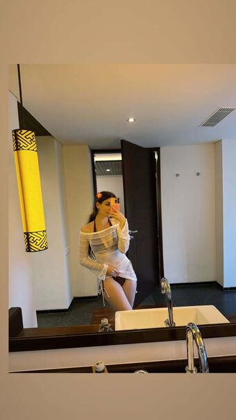 Zeling Nude Leaks OnlyFans Photo 22