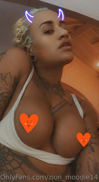 zion_moodie141 Nude Leaks OnlyFans Photo 9