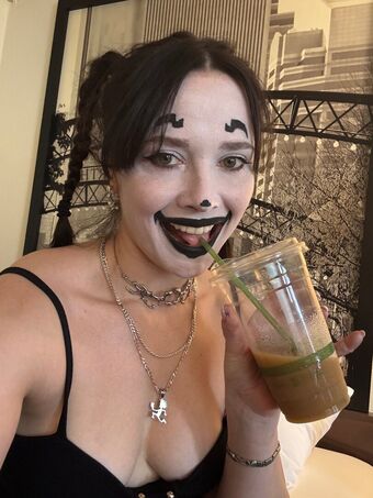 Zoë Ligon Nude Leaks OnlyFans Photo 19