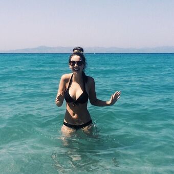 Zoë Sugg