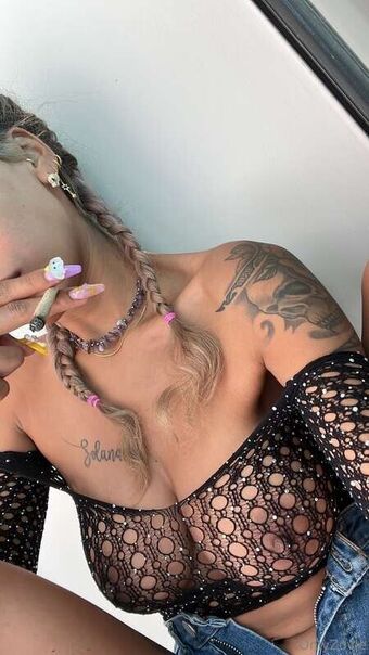 Zoviely Nude Leaks OnlyFans Photo 3