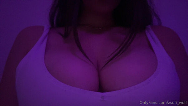 Zsofi Farkas, Zsofi Wolf