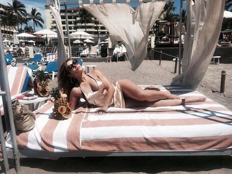 Zulay Henao Nude Leaks OnlyFans Photo 7