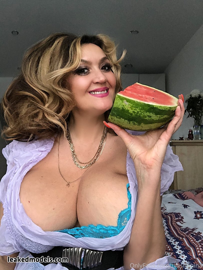 busty milf OnlyFans Leaks (91 Photos and 6 Videos)