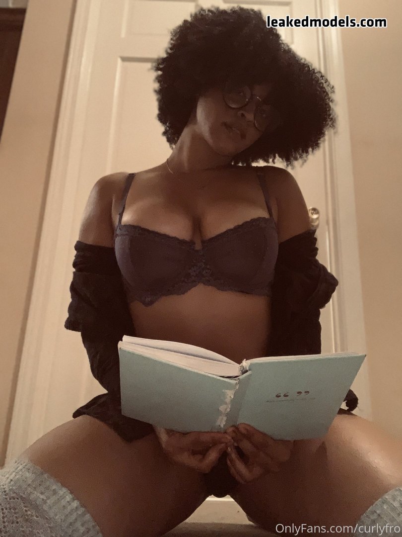 Kayla – curlyfro Instagram Leaks (43 Photos and 4 Videos)