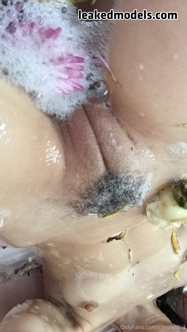 RileyReidx3 nude leaks leakedmodels.com 021 - Riley Reid – rileyreidx3 OnlyFans Leaks (95 Photos and 3 Videos)