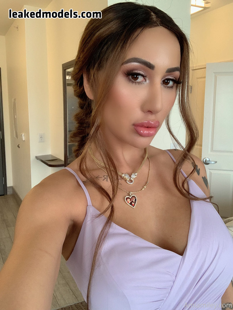 Amia Miley – amiamiley OnlyFans Leaks (83 Photos and 6 Videos)