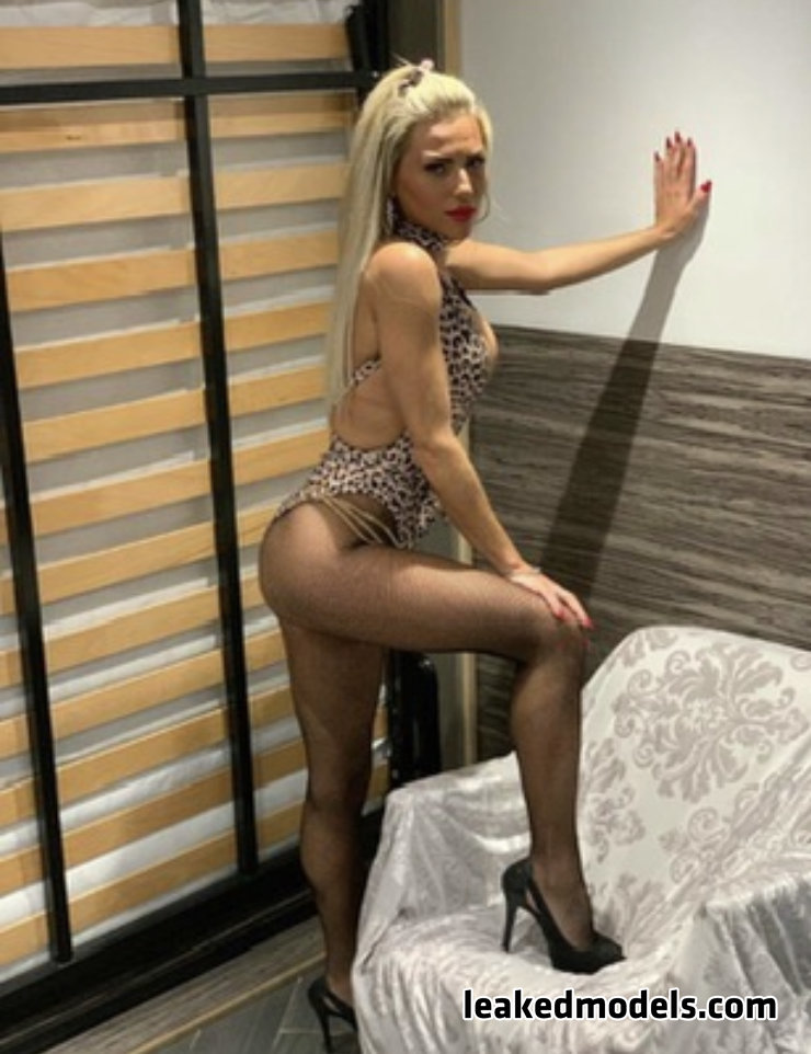 sienna nude leaks leakedmodels.com 001 - Sienna Nude (12 Photos + 2 Videos)