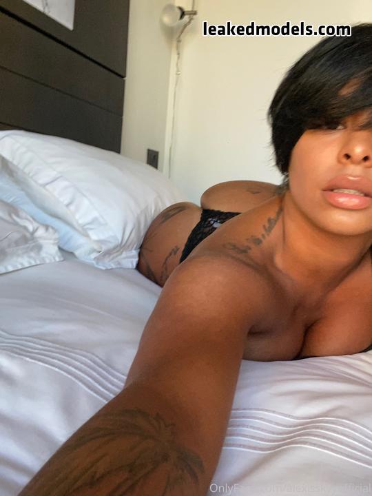 Alexisskyyofficial Naked (18 Photos + 1 Video)