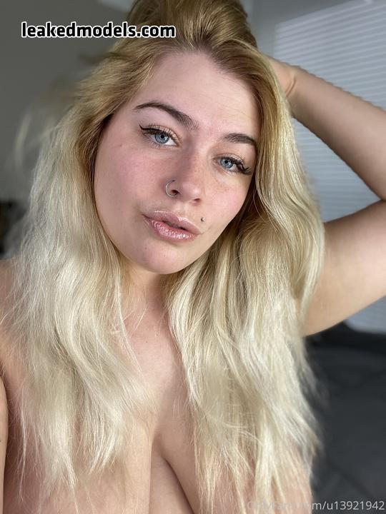 Comewatchkitty Naked (18 Photos + 2 Videos)