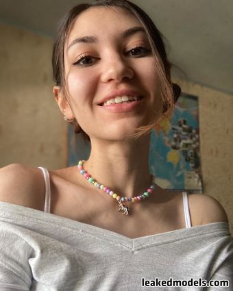 Adorable-dina-official Nude Leaks OnlyFans Photo 4