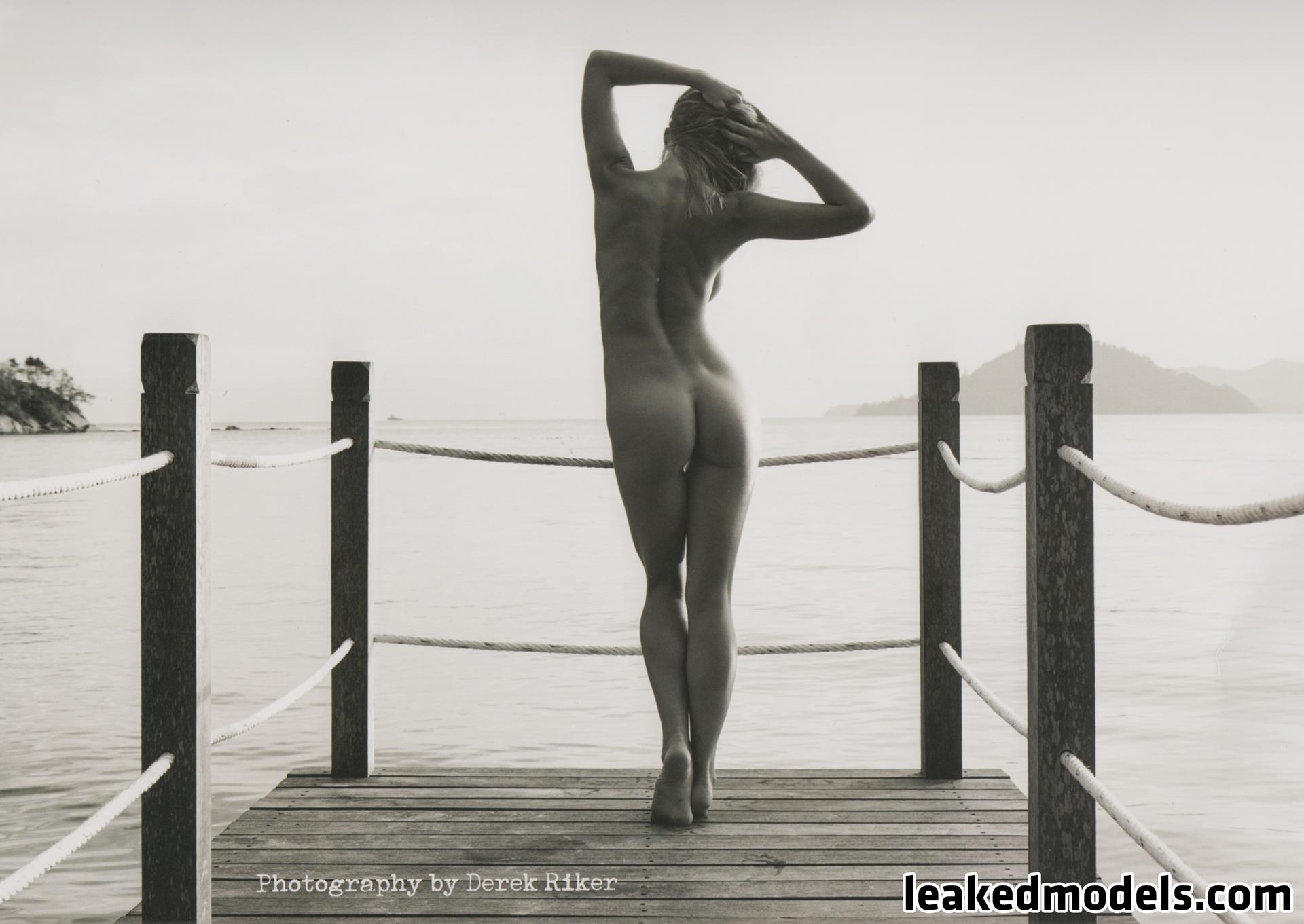 Genevieve-morton Naked (10 Photos)