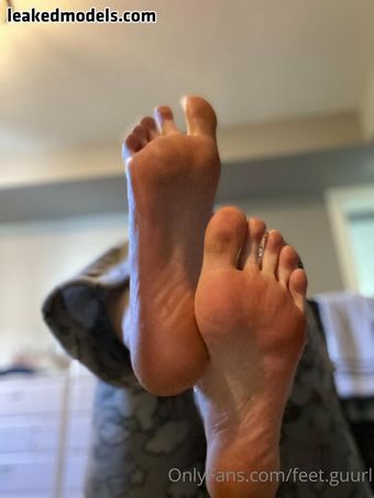Feet-guurl