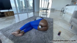 british_olivia_nude_leaked_056.jpg