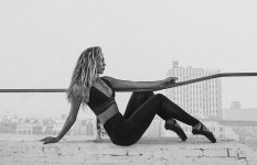 Ariana Emnace-Nude-18-leakedmodels.com.jpg