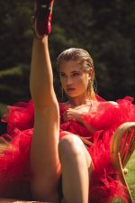 Meredith Mickelson-Nude-13-leakedmodels.com.jpg