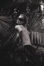 Meredith Mickelson-Nude-16-leakedmodels.com.jpg