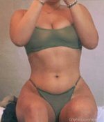 Go follow my girlie @aleanaprivate you won’t be disappointed 😝😻 https_____onlyfans.com__alea_0...jpg