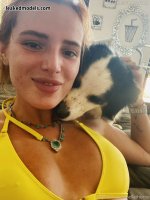 Bella_Thorne_nude_leaked_054.jpg