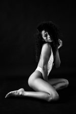 Mari Martello-Nude-1-leakedmodels.com.jpg