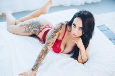 Emily Morgan-Nude-1-leakedmodels.com.jpg