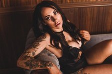 Emily Morgan-Nude-3-leakedmodels.com.jpg