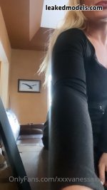 xxxvanessaxxx_nude_leaked_067.jpg