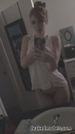 laurenfillsup_nude_leaked_018.jpg