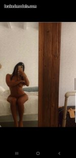 itsleana_leaked_nude_leakedmodels.com_0025.jpg