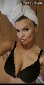 kerry_katona_-_kerrykatona7_leaked_nude_leakedmodels.com_0018.jpg