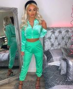 Screenshot 2021-12-10 at 14-03-41 courtney ( courtneydoylex) is on Instagram.jpg