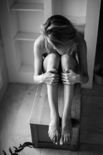 Kim Lêa-Nude-2-leakedmodels.com.jpg