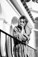 Kim Lêa-Nude-3-leakedmodels.com.jpg