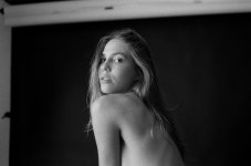 Julia Majewska-Nude-13-leakedmodels.com.jpg