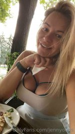 jennyoops - 2022-09-18 - 720x1280_701585d602427d0e1f4bc1e3002500f7.jpg