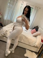 krystal-kate - 2020-03-12 - 3024x4032_66504080f6b6a4c050f71f14b726f885.jpg