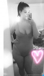 coraborealis - 2020-02-24 - 653x1124_b46fff08a3a73e80962d61a63ede4f10.jpg