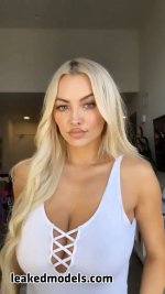 lindsey_pelas_-_lindseypelas_leaked_nude_leakedmodels.com_0045.jpg