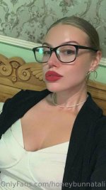 honeybunnatalina - 720x1280_1ee6f97d07bb25b3f70f11b0d4747469.jpg