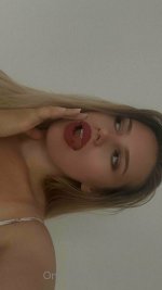 honeybunnatalina - 720x1280_c2fd1a74d71238fcbd20979530ad9961.jpg