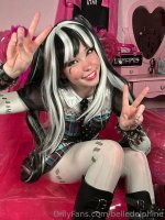 2023-03-01_Frankie_Stein_Cosplay (14).jpg